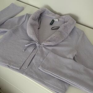 h&m - top crop - knitwear - purple - size small (used)